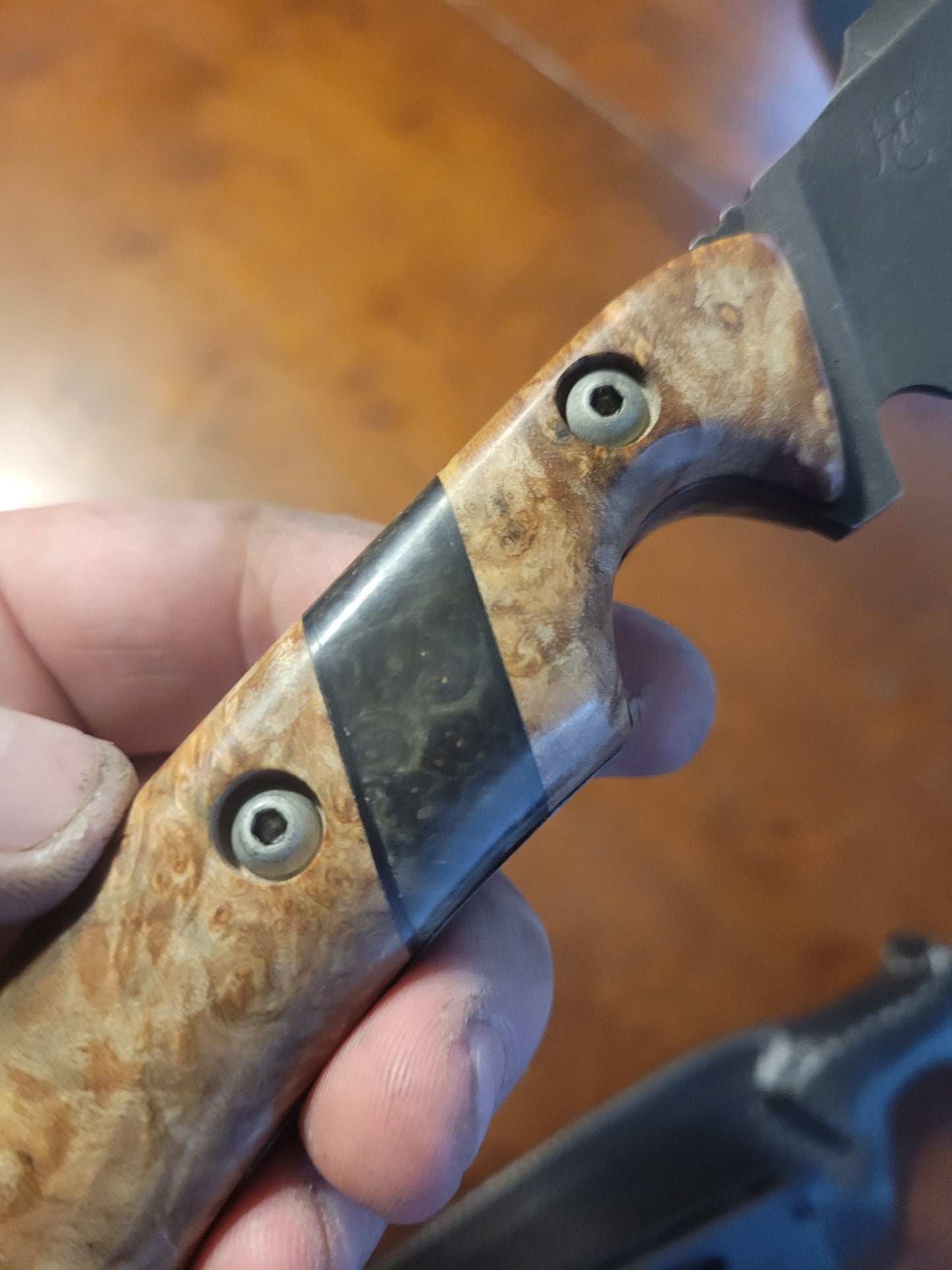 Stone washed stainless hunter