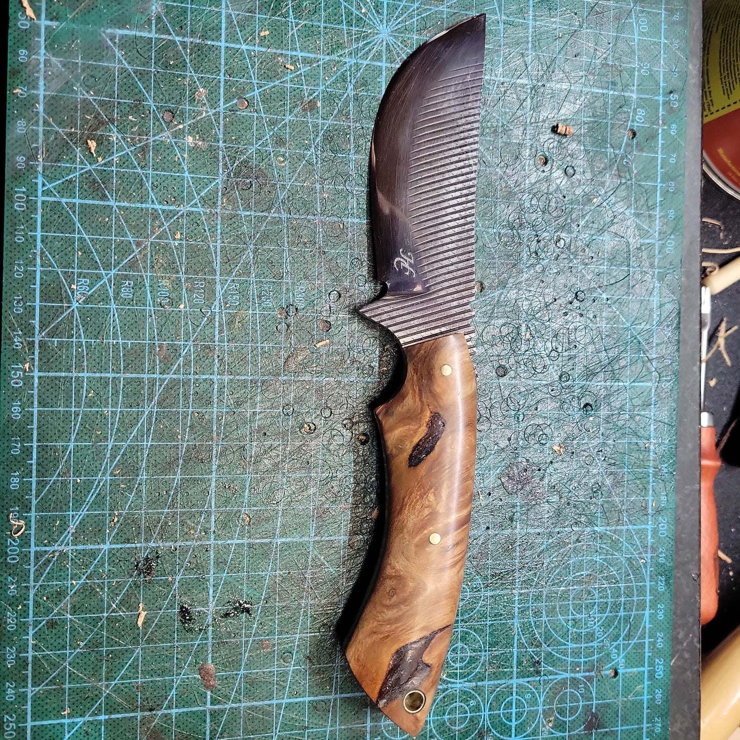 Skinner knife