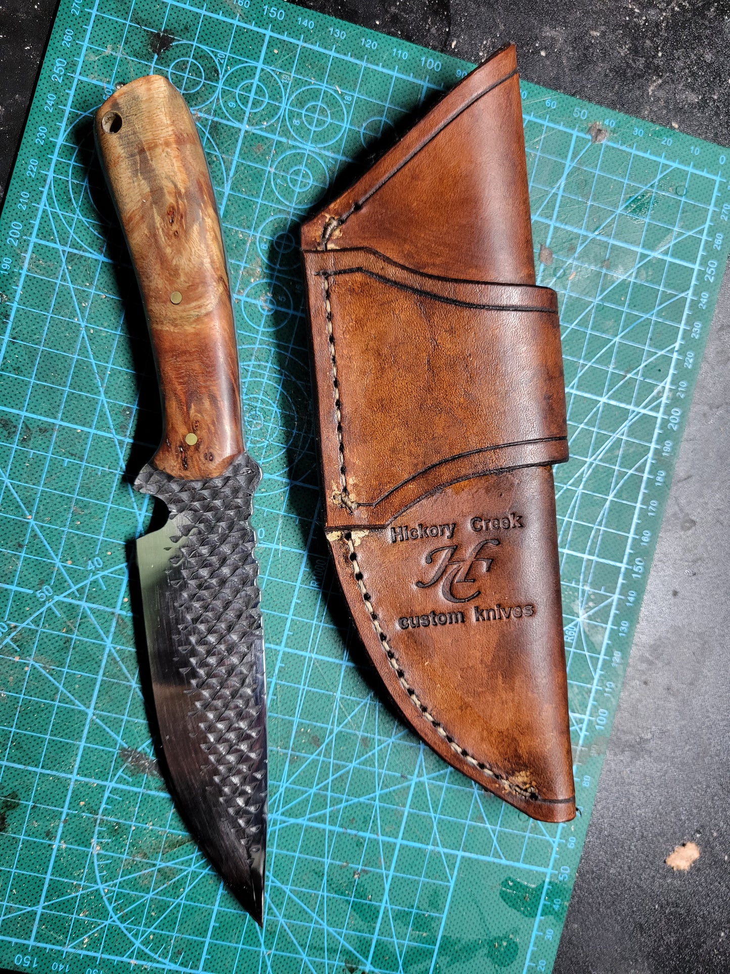 5 1/4" hunting knife